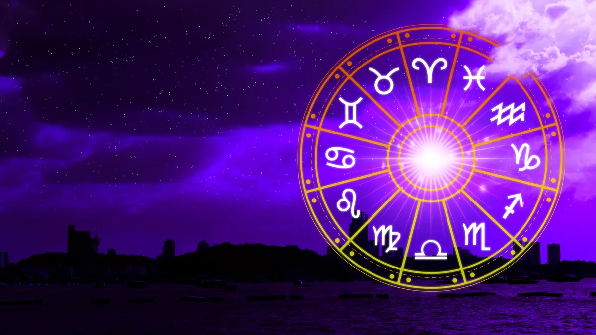 2nd house astrology: zodiac wheel night sky illustration for this article
