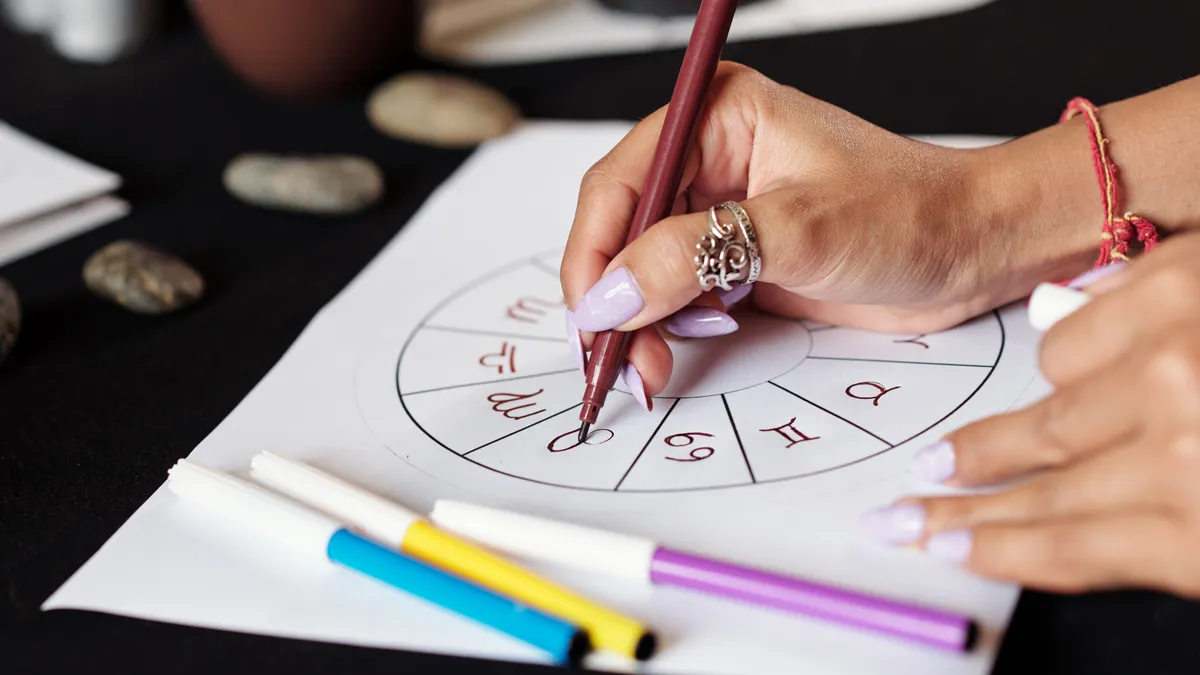 astrology chart hand drawing illustration for money patterns